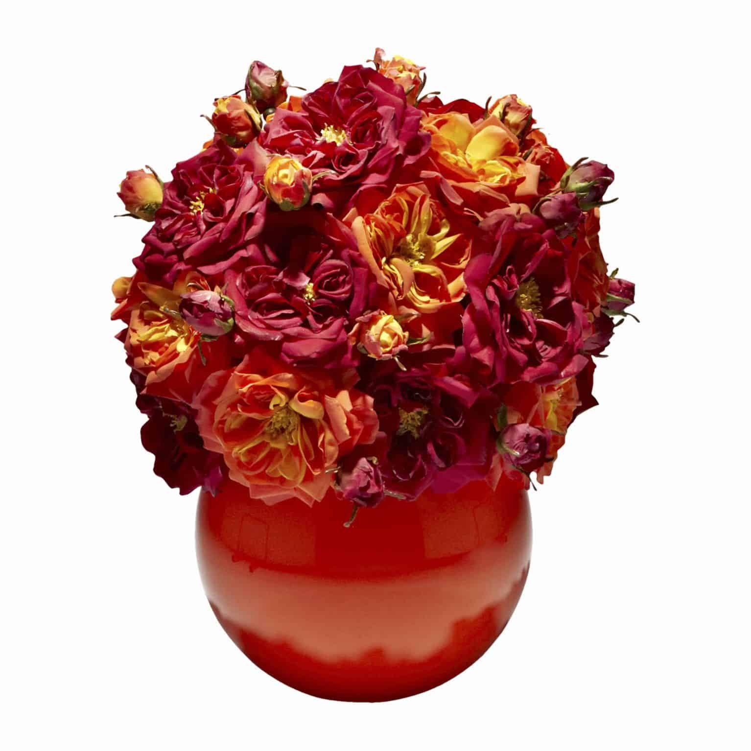 Buy our bright and stunningly beautiful flower arrangement. Supreme artificial silk roses Emperor Du Maroc in sunny orange and radiant red.